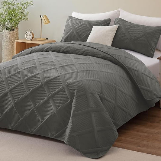 Exclusivo Mezcla Twin Size Quilt Set - Grey Quilts Bedding Set with 2 Pillow Shams, Modern Bedspread with Striped Pattern, Soft Lightweight Bedspreads Coverlets for All Seasons