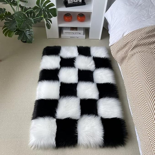Fluffy Faux Fur Black and White Checkered Rug,Small Area Rug,2x4 Ft Ultra Soft Shaggy Plush Rug for Bedroom Living Room Bedside Nursery Kids Room