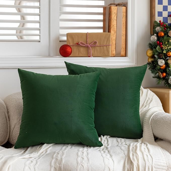 FEVERQIYI 18x18 Velvet Pillow Covers Set of 4 Christmas Green Decorative Square Throw Pillowcase Soft Solid Cushion Covers for Bedroom Living Room Outdoor Indoor Decoration