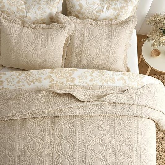 EVERGRACE 100% Cotton Scallop Quilt Set, Queen Size 3 Piece Set – Lightweight Bedspread with 2 Shams, Soft Prewashed Matelasse Coverlet for Cozy and Elegant Bedding, Flax Beige