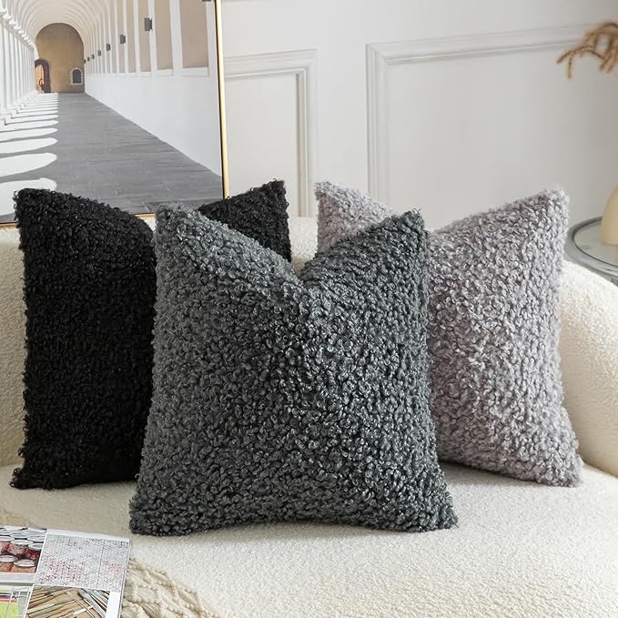 Yaertun Pack of 2 Faux Fur Throw Pillow Covers Decorative Sherpa Boucle Pillow Covers Fuzzy Soft Pillowcases Sheepskin Fleece Cushion Case for Couch Sofa Bed Living Room 22x22 Inch Grey