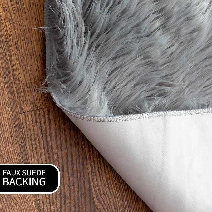 3 ft Round Fluffy Gray Rug – Plush Faux Fur Rug for Bedroom, Living Room, or Nursery – Cozy Faux Sheepskin Home Decor