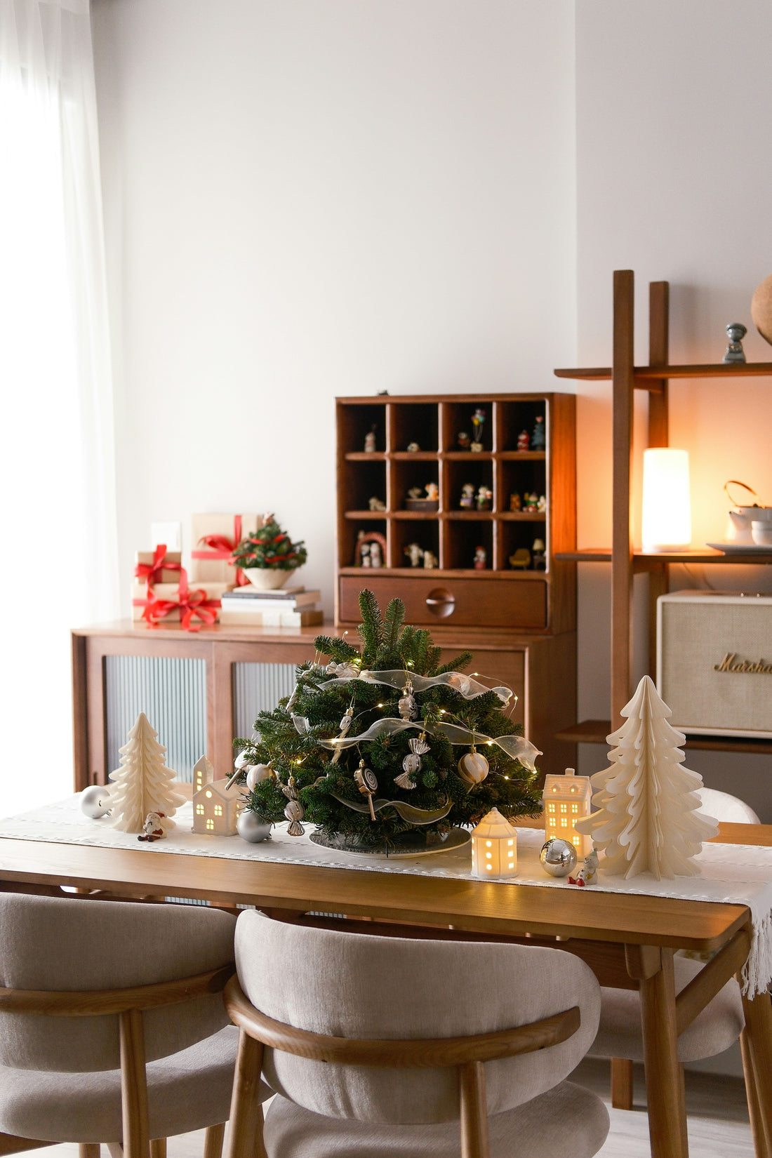 Cozy Home Decor Ideas: Creating a Warm & Comforting Living Space