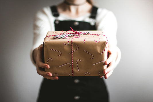 The Art of the Housewarming Gift: A Professional Curation for the Sophisticated Guest