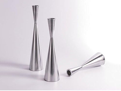 Set of 3 Silver Brushed Metal Taper Candle Holders Candlestick Holders Vintage Modern Decorative Centerpiece Candlestick Holders for Table Mantel Wedding Housewarming (Shiny Silver, S+M+L/Set)