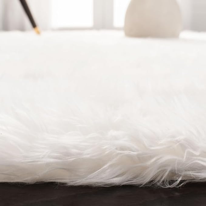 SAFAVIEH Faux Sheep Skin Collection 8' x 10' Ivory FSS235A Silken Glam 2.35-inch Thick Area Rug