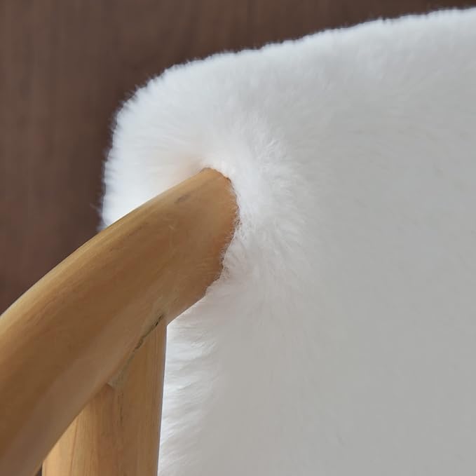 White Fluffy Living Room Rugs 6x9 Area Rug Washable Shag Rugs for Bedroom Faux Rabbit Fur Nursery Rug Rectangle Rug
