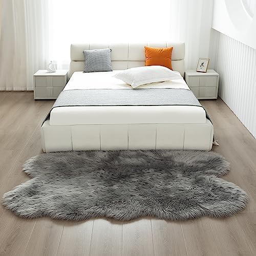 Fluffy Faux Fur Rug Grey Sheepskin Area Rug,4x6 Ft Ultra Soft Shaggy Plush Rug for Bedroom Bedside Living Room Nursery Kids Room