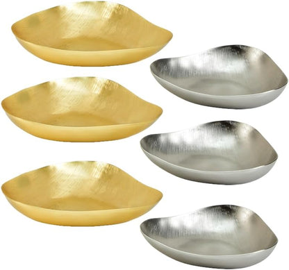 Serene Spaces Living Triangular Aluminum Tray, Gold & Silver Shiny Decorative Metal Tray, Holder for Accessories, Candles, Jewelry, Snacks, Fruits, Centerpiece for Kitchen or Dining Table, Pack of 12