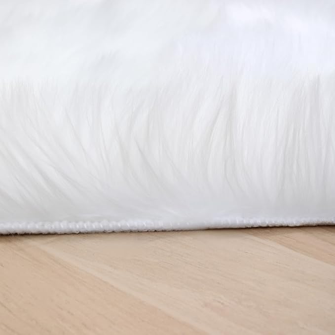 Fluffy Faux Fur Rug White Sheepskin Area Rug,3x5 Ft Ultra Soft Shaggy Plush Rug for Bedroom Bedside Living Room Nursery Kids Room