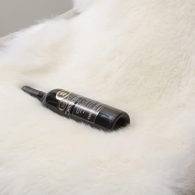 Premium Genuine Fur Sheepskin Rug Real Australia Sheepskin Natural Luxury Fluffy Lambskin Fur Area Rug Seat Covers for Kids Bedroom Sofa Chair Cover (Creamy White, Double Pelt/2ft x 6ft)