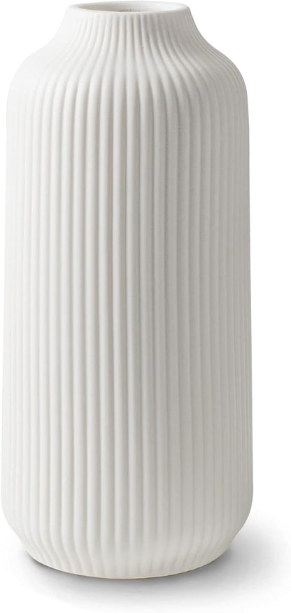 Ceramic Vase in Nordic Style, Decovase for Pampas Grass as Boho Deco, Vase White Matt 8 inch for Flowers, Scandinavian Design Home Decoration for Fresh Flowers, Dried Flowers (Size M)