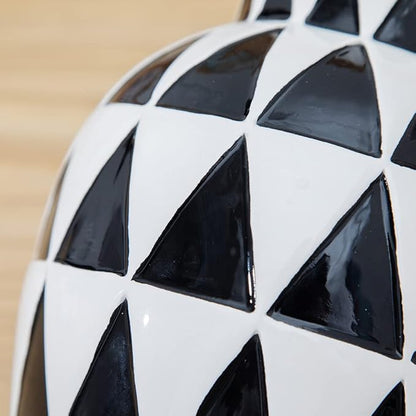 Black and White Ceramic Vase Nordic Minimalist Style Decor for Countertop Center Dresser Kitchen Living Room Home Decor Abstract Vase (W339)