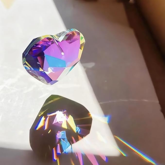 5Pcs Small Suncatchers Crystal Prisms, Hanging Sun Catcher with Glass Prism, Crystalsuncatcher Rainbow Maker for Garden Fantasy Aesthetic Home Decor, Windows, Room, Heart Shape