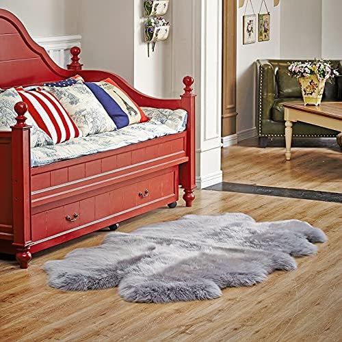 HUAHOO Premium Genuine Sheepskin Rug Grey Real Australia Sheepskin Natural Luxury Fluffy Lambskin Fur Area Rug Seat Covers for Kids Bedroom Sofa Chair Cover Quarto Pelt/4' x 6' Silver Grey