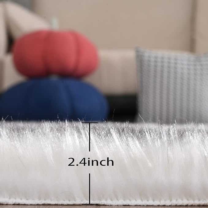 White and Grey Round Shag Rug 4ft Faux Sheepskin Fur Rugs for Living Room Small Circle Washable Plush Rug for Nursery Cute Room Décor
