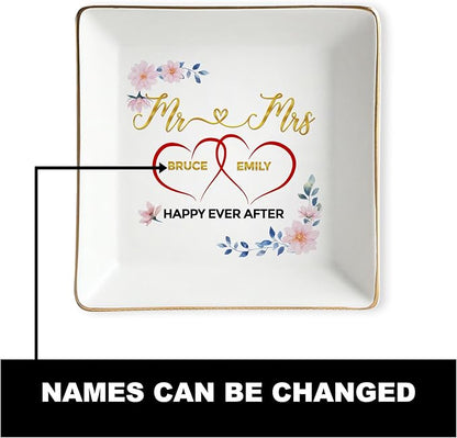 Personalized Couple Ring Dish Engagement Gifts for Wedding, Mr and Mrs Jewelry Tray, Ceramic Ring Holder, Bridal Shower Gift for Wife Husband, Romantic Love Gift for Married Couples