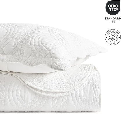 EVERGRACE 100% Cotton Scallop Quilt Set, King Size 3 Piece Set – Lightweight Bedspread with 2 Shams, Soft Prewashed Matelasse Coverlet for Cozy and Elegant Bedding, Bright White