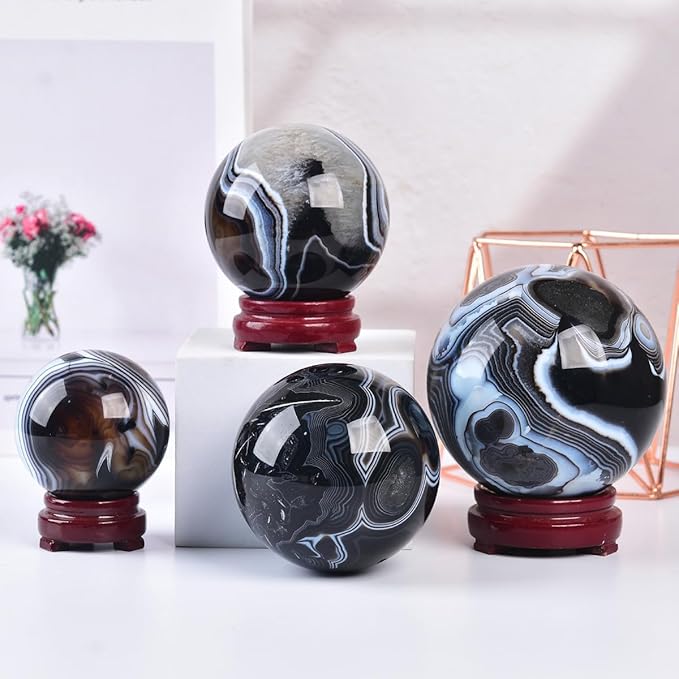 JIC Gem 3.1-3.5 inch(80-90mm) Large Black Onyx Agate Large Crystal Ball Round Healing Crystals Decorative Sphere with Wooden Stand Meditation Witchcraft Home Decor