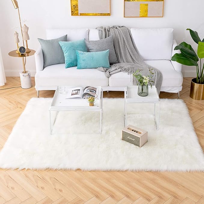 Carvapet 5x7 Faux Sheepskin Area Rug for Bedroom Living Room Soft White Shaggy Fur Carpet, Luxury Fluffy Floor Mat for Bedside Nursery and Home Décor