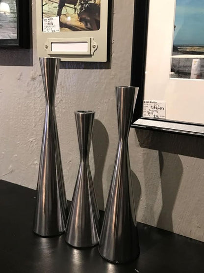 Set of 3 Silver Brushed Metal Taper Candle Holders Candlestick Holders Vintage Modern Decorative Centerpiece Candlestick Holders for Table Mantel Wedding Housewarming (Shiny Silver, S+M+L/Set)