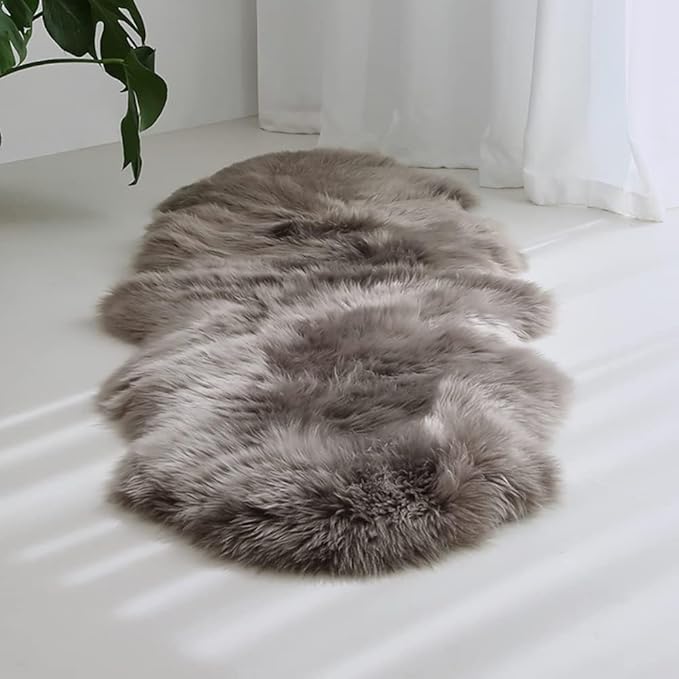 HUAHOO Premium Genuine Sheepskin Rug Real Australia Sheepskin Natural Lambskin Fur Area Rug Seat Covers for Kids Bedroom Sofa Chair Cover Pets Dogs Mat Quarto Pelt/4' x 6' Mushroom