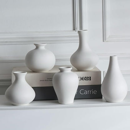 Tanvecle Small White Vases, Ceramic Bud Vase Set of 5, Mini Pottery Vases for Pampas Grass, Flowers, Decorative Vases for Home Modern Decor, Rustic Decor, Veses for Living Room Dining Table Shelves
