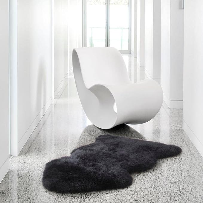 HUAHOO Premium Genuine Sheepskin Rug Black Real Australia Sheepskin Natural Luxury Fluffy Lambskin Fur Area Rug Seat Covers for Kids Bedroom Sofa Chair Cover Pets Dogs Mat Single Pelt/2'x 3' Black