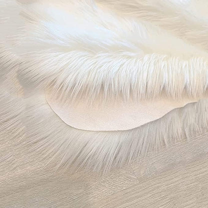 LAMBZY High Pile Super Soft Faux Sheepskin Rug (White, 2'x3')