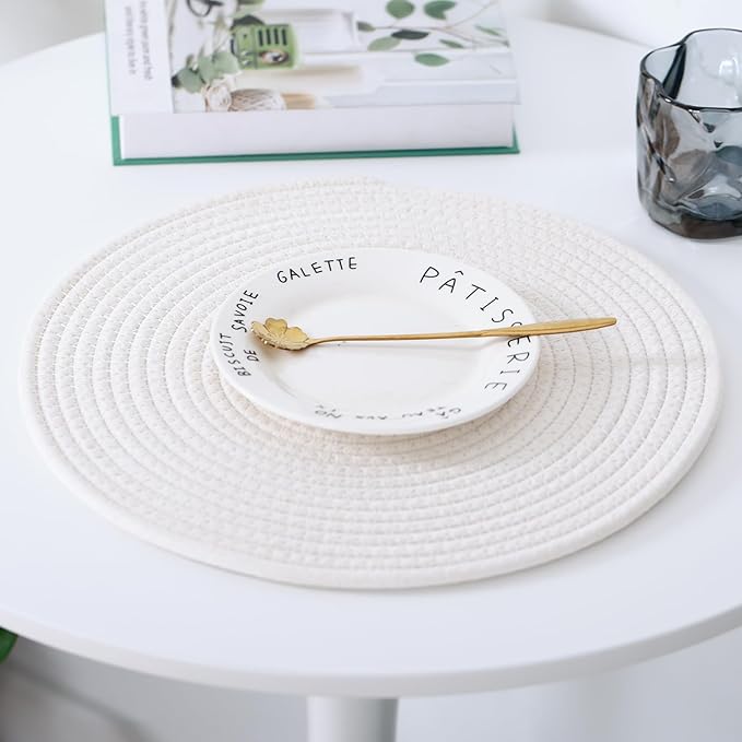 Round Woven Placemats Set of 8 Heat Resistant Placemats 13.5 Inches Farmhouse Cotton Rope Place Mats for Dining Tables Trivets for Hot Dishes, White