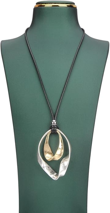 Leather Necklace for Women Boho Choker Necklace Long Cord Leather Pendant Bohemian Neckalce Vintage Alloy Pendant Leather Rope Necklace Wooden Necklaces for Women