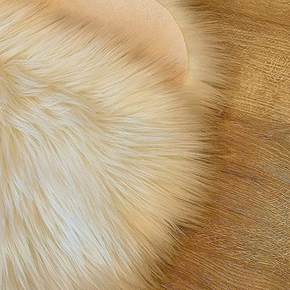 LAMBZY High Pile Super Soft Faux Sheepskin Rug (Cream, 2'x3')