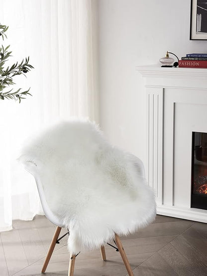 SERISSA Faux Sheepskin Fur Area Rug White Fur Chair Cover Seat Pad Small Fuzzy Rug for Bedroom Floor Sofa Living Room Decor 2x3 Feet