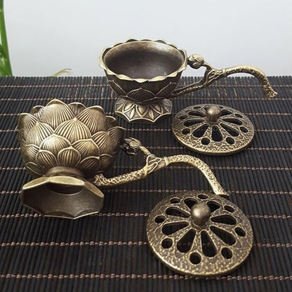 Small Lotus Incense Burner,9cm Incense Holder for Cones,Brass Lotus Flower Incense Holder Hollow Out Ash Catcher with Lid,Brass Incenses Stand Home Vintage Ornaments