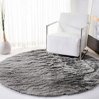 SAFAVIEH Faux Sheep Skin Collection Area Rug - 4' Round, Grey, Silken Glam Design, Non-Shedding & Easy Care, 2.35-inch Thick Ideal for High Traffic Areas in Living Room, Bedroom (FSS235D)