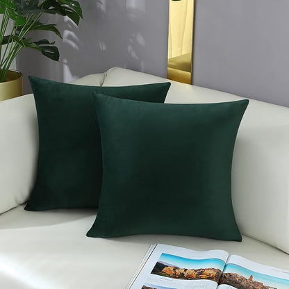 mixeoo Comfy Dark Green Throw Pillow Covers Christmas Decorative Square Solid Thick Velvet Super Soft Cushion Cases Home Decor for Sofa Couch Living Room Chair, Set of 2, 20 x 20 Inch