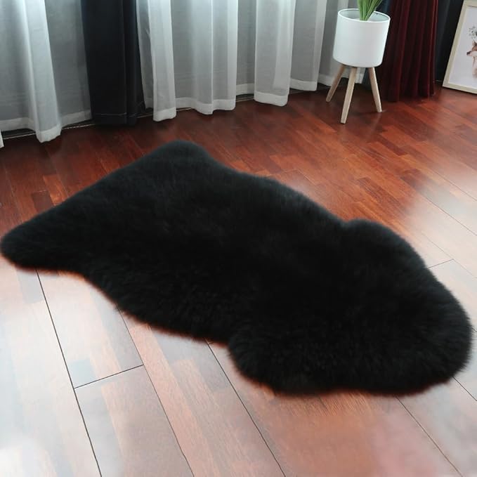 Premium Genuine Fur Sheepskin Rug Real Australia Sheepskin Natural Luxury Fluffy Lambskin Fur Area Rug Seat Covers for Kids Bedroom Sofa Chair Cover (Black, Single Pelt/2ft x 3ft)
