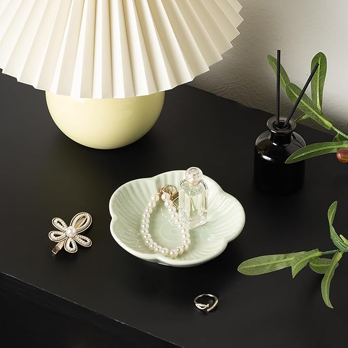 Flower Shape Ring Tray, Key Bowl, Ceramic Trinket Tray Decorative Jewelry Dish for Rings Necklace Earring Key Watch, Home Decoration for Friend Sister Mom