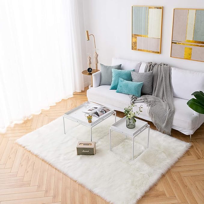 Carvapet 5x7 Faux Sheepskin Area Rug for Bedroom Living Room Soft White Shaggy Fur Carpet, Luxury Fluffy Floor Mat for Bedside Nursery and Home Décor