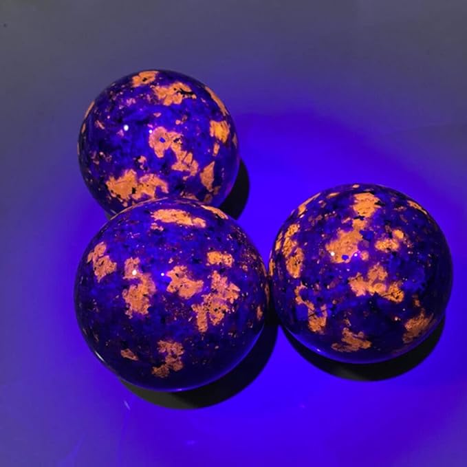 1PC Natural Stone Yooperlite Crystal Ball Powerful Chakra Energy Crystals Stones Sphere Spiritual 50mm