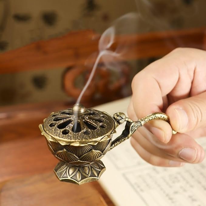 Small Lotus Incense Burner,9cm Incense Holder for Cones,Brass Lotus Flower Incense Holder Hollow Out Ash Catcher with Lid,Brass Incenses Stand Home Vintage Ornaments
