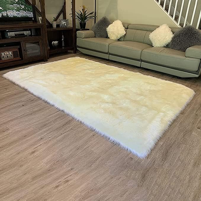 LAMBZY High Pile Super Soft Faux Sheepskin Rug (Cream, 3'x5')