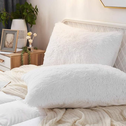 Uhamho Set of 2 Faux Fur Throw Pillow Covers Soft Velvet Decorative Pillowcases Zipper Closure (White, 20"x36")
