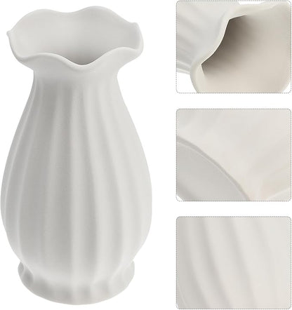 Garneck Ceramic Flower Vase Matte White Decorative Flower Holder Artistic Vase for Home Office Desktop Indoor Floral Arrangement