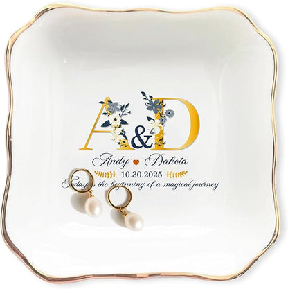Custom Newlywed Jewelry Tray Gift for Bride and Groom, Personalized Mr and Mrs Ring Dish, Engagement Ceramic Trinket Plate, Gift for Wedding Keepsake, Romantic Ring Holder for Couples
