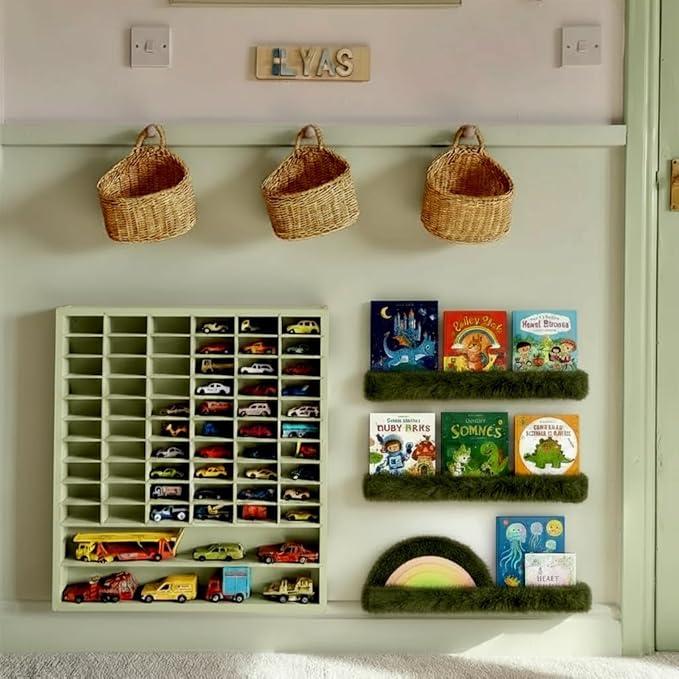 1PC Plush Bookshelf for Kids, Soft Hanging Book Display Shelf for Nursery Wall, Easy Mount Floating Bookshelf Display Organizer, Unique (Green)