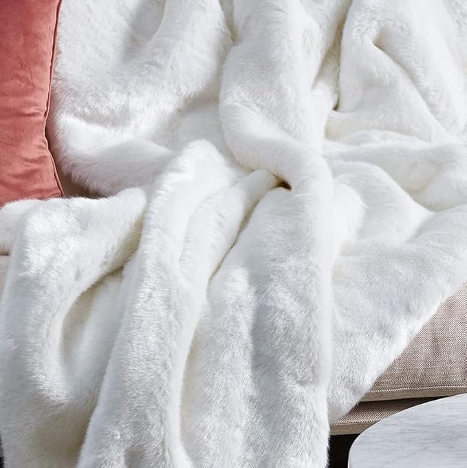 White Faux Rabbit Shaggy Fur Rug 4x6 Area Rugs for Living Room Washable Rugs Teen Room Bedroom Home Décor