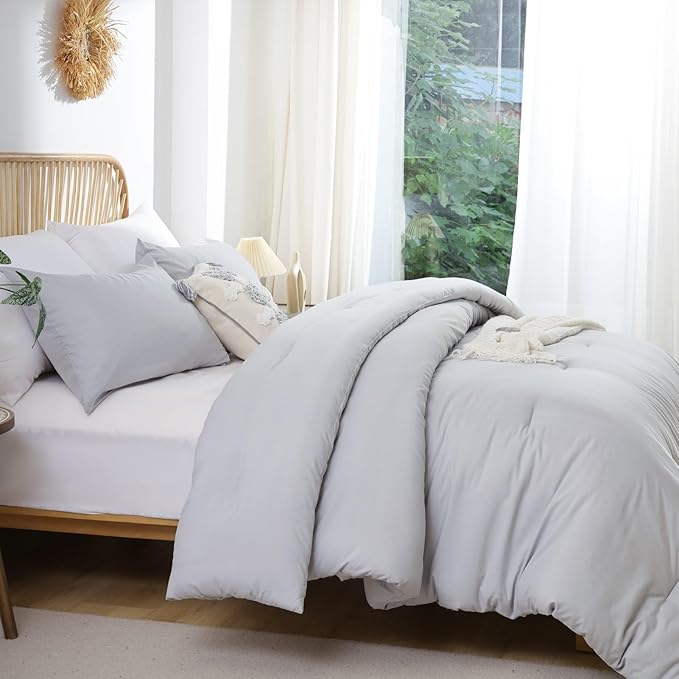ROSGONIA King Size Comforter Set Light Grey, 3pcs (1 Boho Gray Comforter & 2 Pillowcases) All Season Bedding Lightweight Bedspread Blanket Quilt