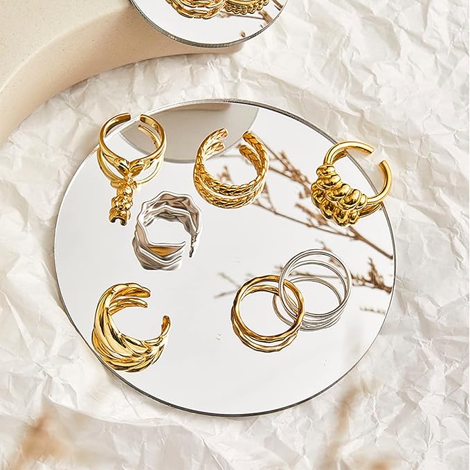 Mwellewm 12 Pcs Mirror Centerpieces for Tables, Acrylic Simulated Glass Round Mirror Tray Decoration Small Circular Plate for Candles Wedding Baby Shower Christmas Party Decor Crafts 7.87 x 7.87''