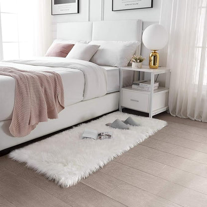 SERISSA Soft Faux Sheepskin Fur Area Rug Fluffy Rug for Bedroom Floor Sofa Living Room White 3 x 5 Feet